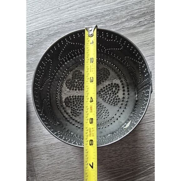2 ~ Ivine's Tinwear Pierced Tin Heart Footed  Primitive Style PA Dutch 6"x3.5" - Picture 8 of 12